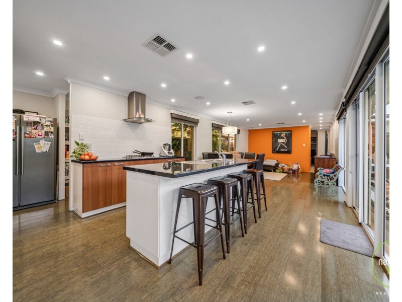 59 Oakbella Parade, Harrisdale WA 6112