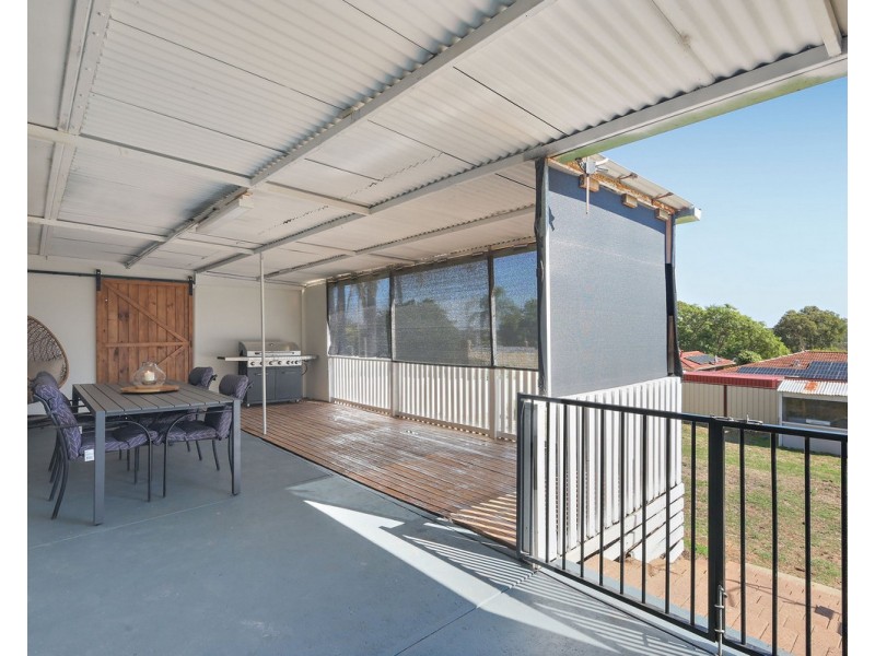 22 Belaire Terrace, Kelmscott WA 6111