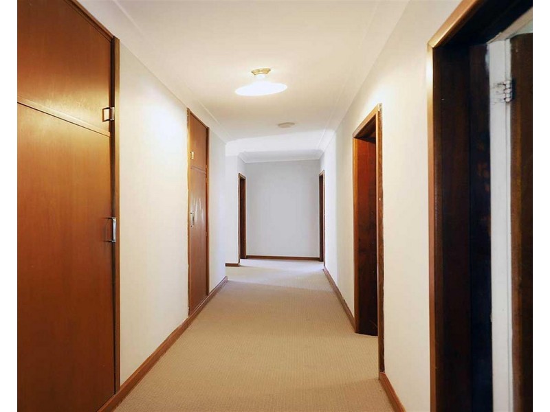 87 Schruth Street North, Kelmscott WA 6111