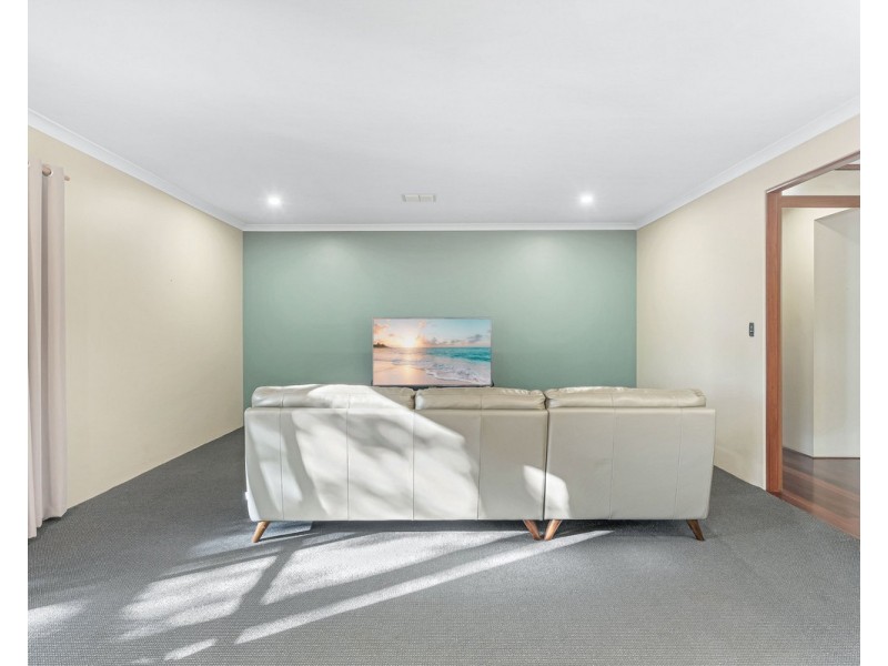 5 Aulini Drive, Bedfordale WA 6112