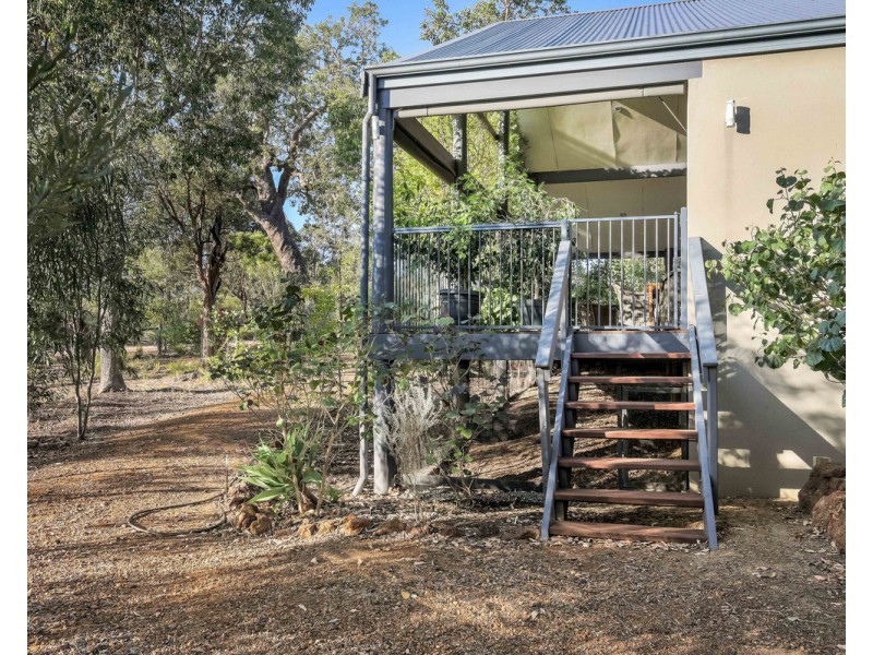 5 Aulini Drive, Bedfordale WA 6112