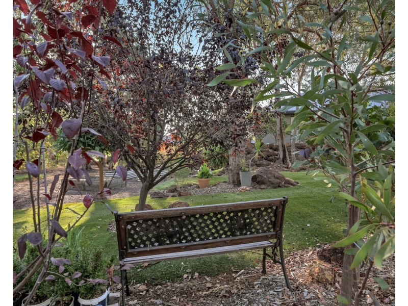 5 Aulini Drive, Bedfordale WA 6112