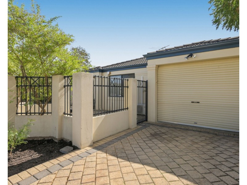 1/5 Holder Street, St James WA 6102