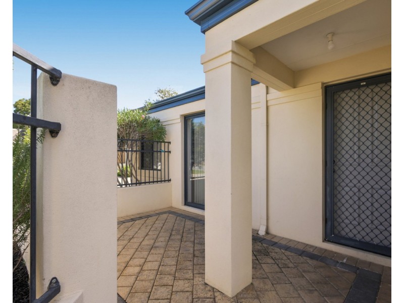 1/5 Holder Street, St James WA 6102