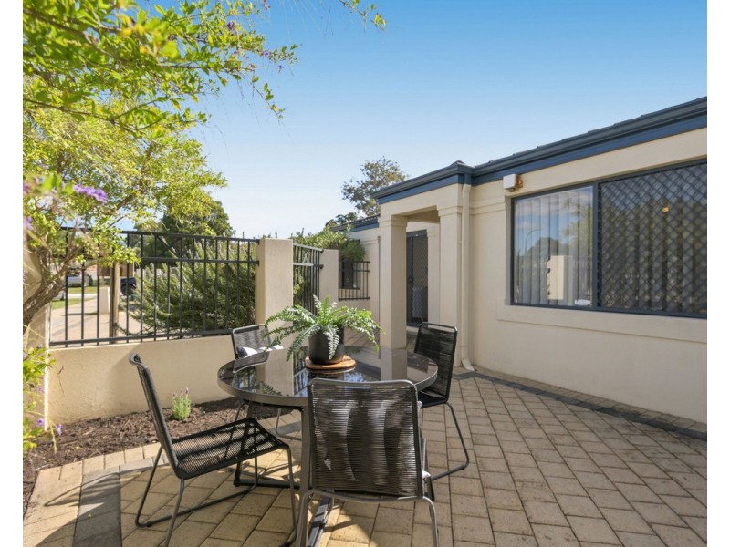 1/5 Holder Street, St James WA 6102