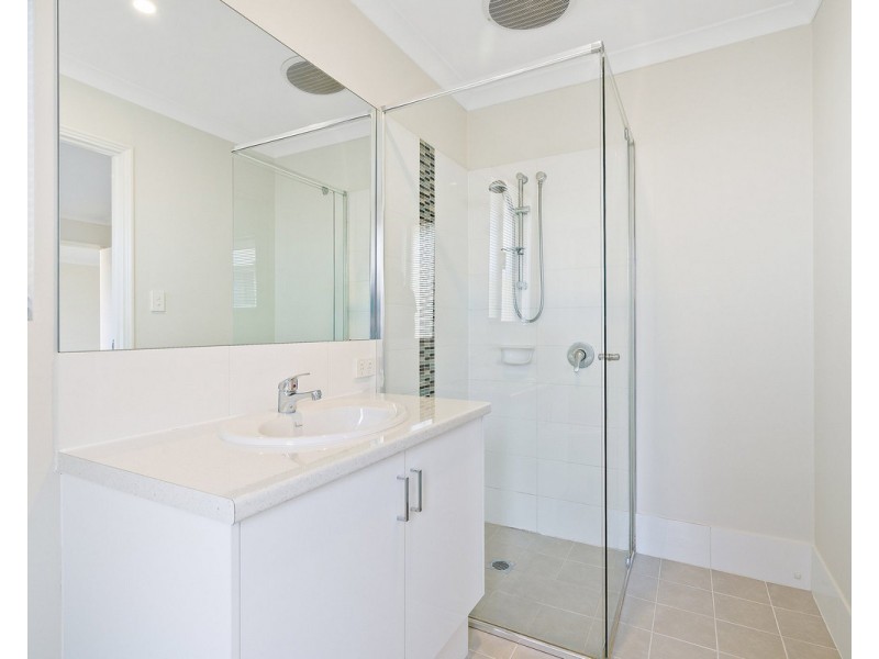 4/8 Benson Court, Mount Nasura WA 6112