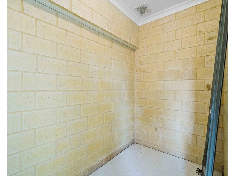 4/8 Benson Court, Mount Nasura WA 6112