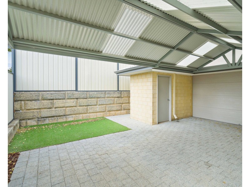 4/8 Benson Court, Mount Nasura WA 6112