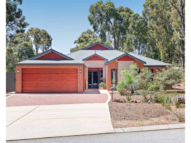 2 Hawkins Road, Roleystone WA 6111