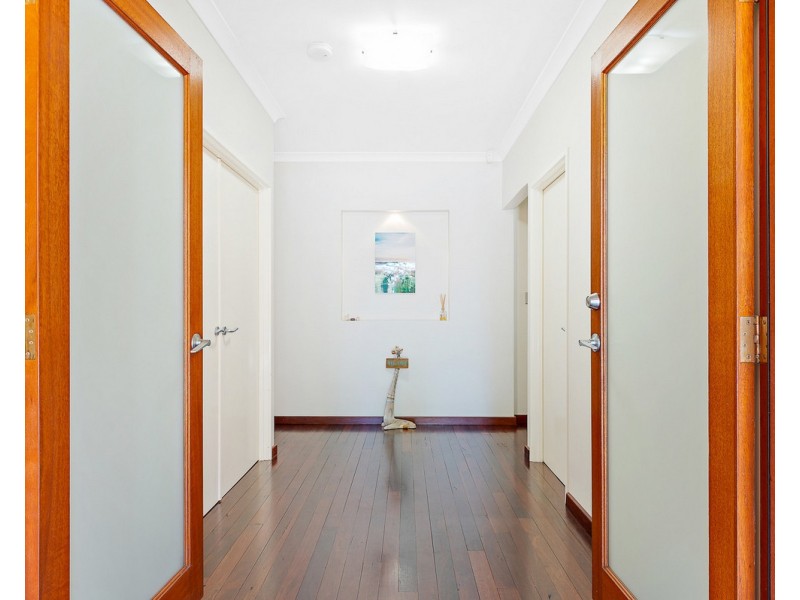 2 Hawkins Road, Roleystone WA 6111