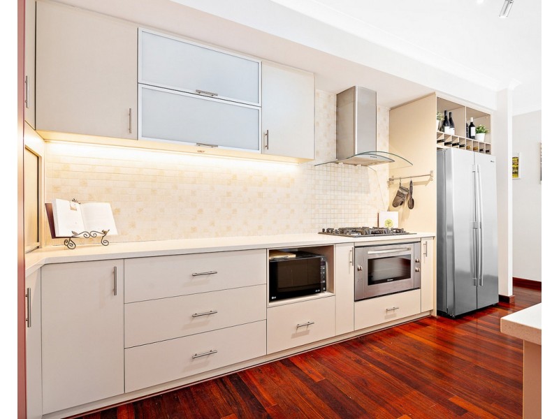 2 Hawkins Road, Roleystone WA 6111