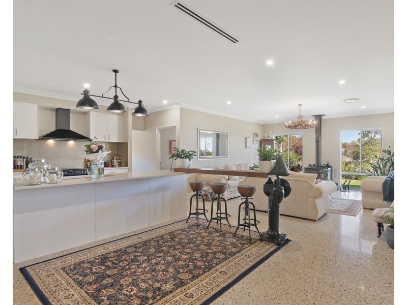 14 Glencoe Place, Bedfordale WA 6112