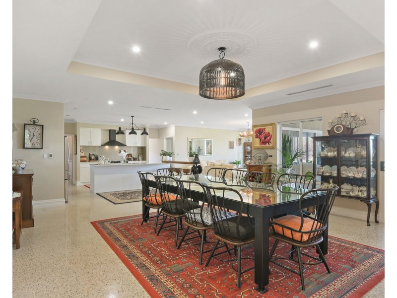 14 Glencoe Place, Bedfordale WA 6112