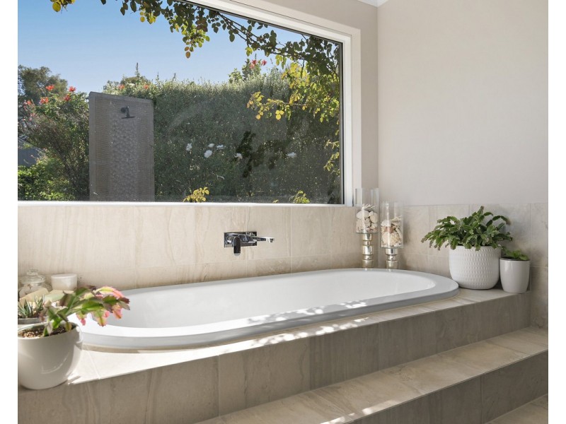 14 Glencoe Place, Bedfordale WA 6112