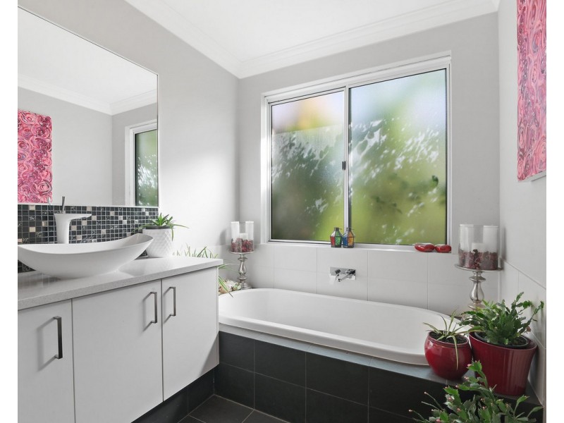 14 Glencoe Place, Bedfordale WA 6112