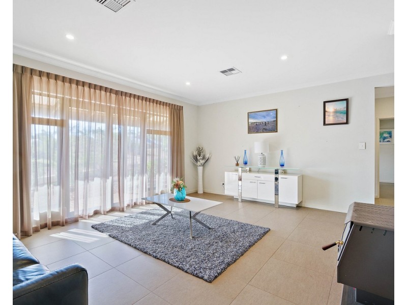 20 Observation Circle, Bedfordale WA 6112