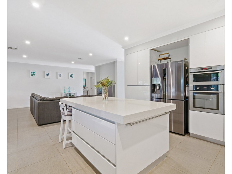 20 Observation Circle, Bedfordale WA 6112