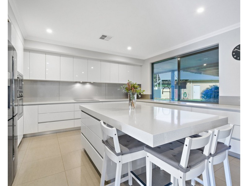 20 Observation Circle, Bedfordale WA 6112