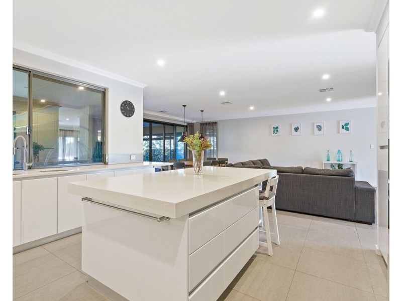 20 Observation Circle, Bedfordale WA 6112