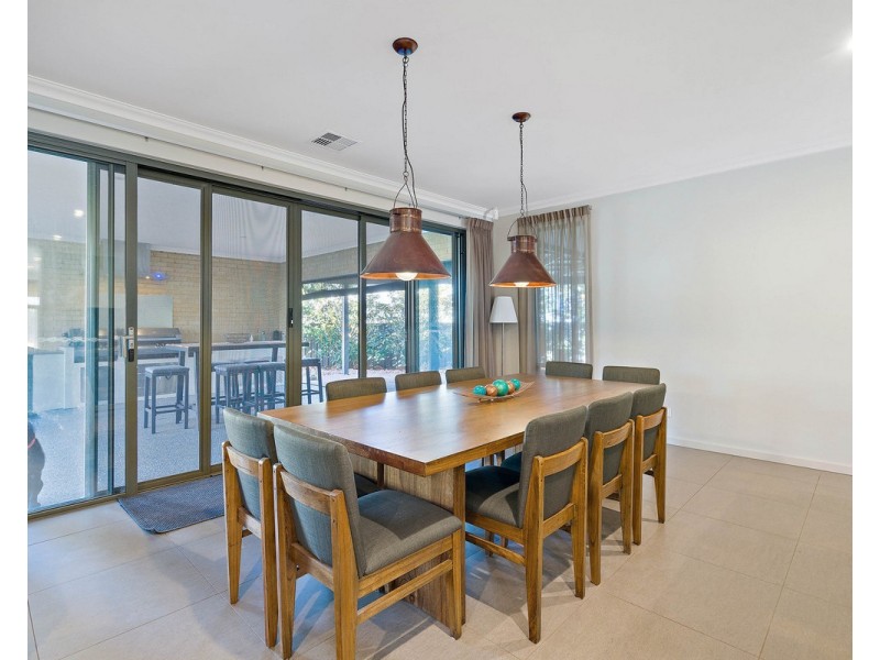 20 Observation Circle, Bedfordale WA 6112