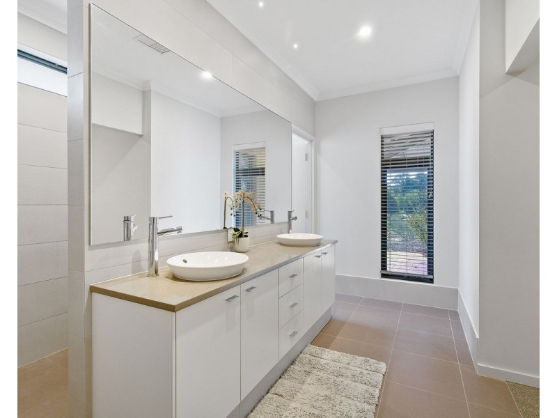 20 Observation Circle, Bedfordale WA 6112