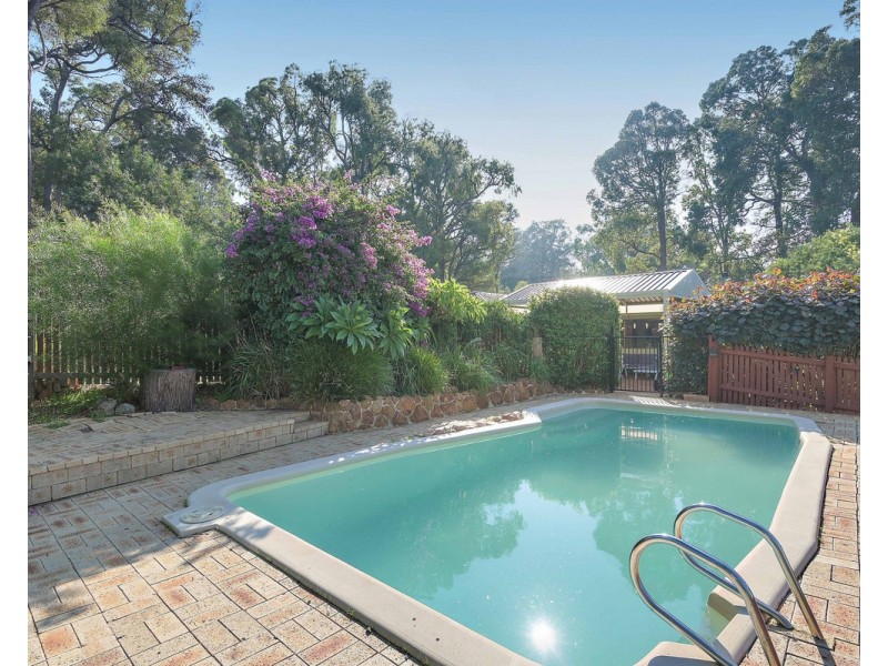 19 Trevor Court, Roleystone WA 6111