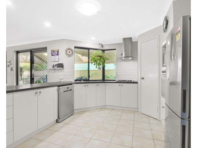 11 Gundaring Turn, Canning Vale WA 6155
