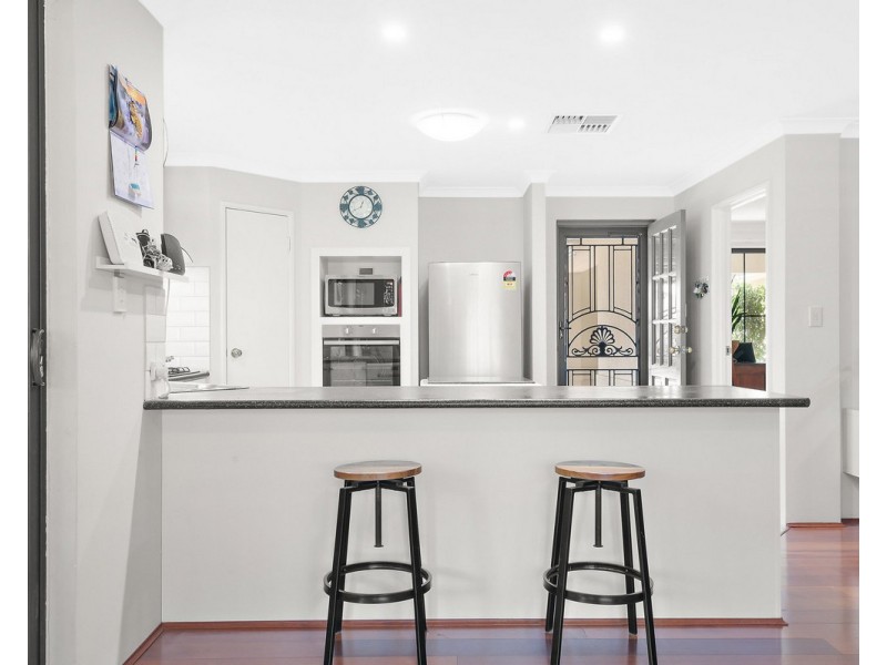 11 Gundaring Turn, Canning Vale WA 6155