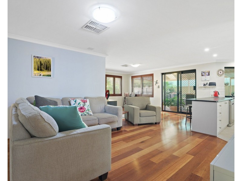 11 Gundaring Turn, Canning Vale WA 6155