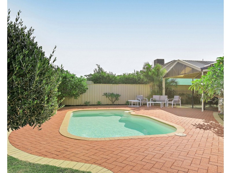 11 Gundaring Turn, Canning Vale WA 6155