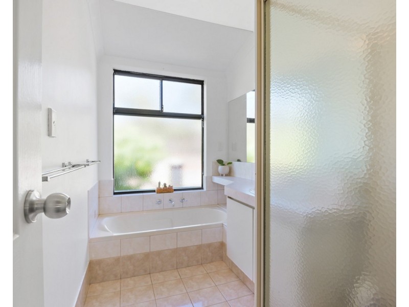 6 Trewarn Place, Bedfordale WA 6112