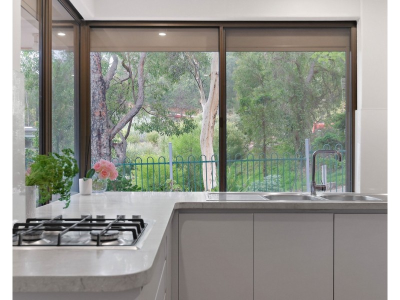 22 Barnes Road, Roleystone WA 6111