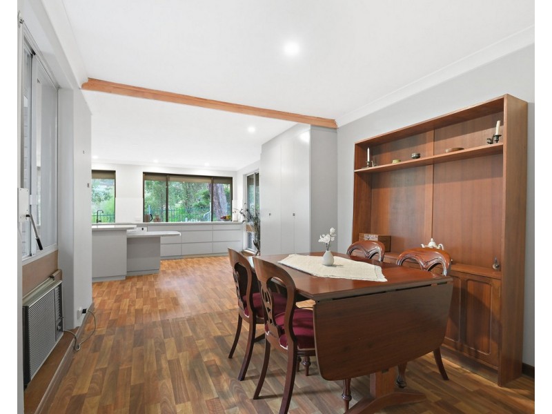 22 Barnes Road, Roleystone WA 6111