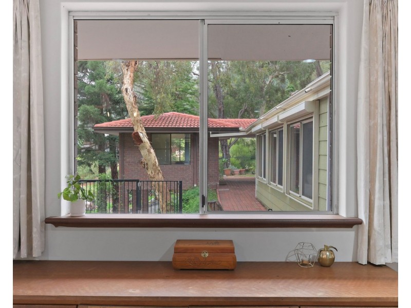 22 Barnes Road, Roleystone WA 6111