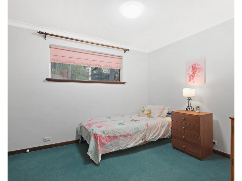 22 Barnes Road, Roleystone WA 6111