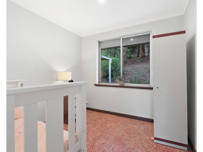 22 Barnes Road, Roleystone WA 6111