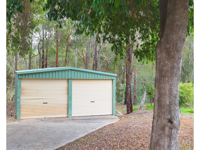 22 Barnes Road, Roleystone WA 6111