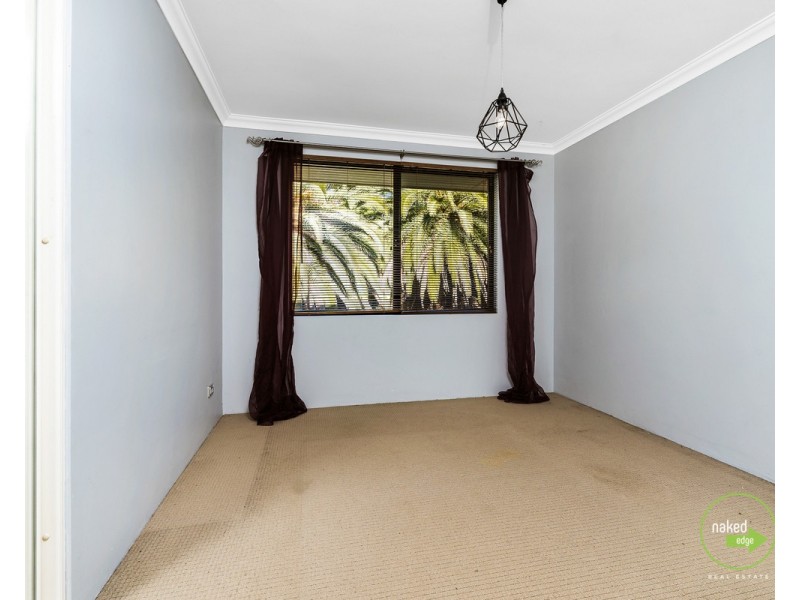 22 White Road, Orange Grove WA 6109