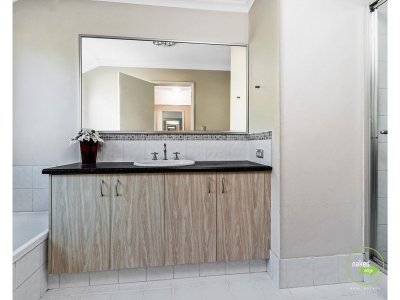 22 White Road, Orange Grove WA 6109