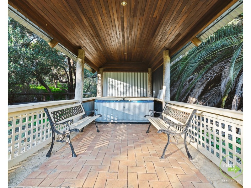 22 White Road, Orange Grove WA 6109