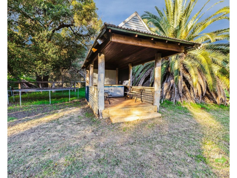 22 White Road, Orange Grove WA 6109