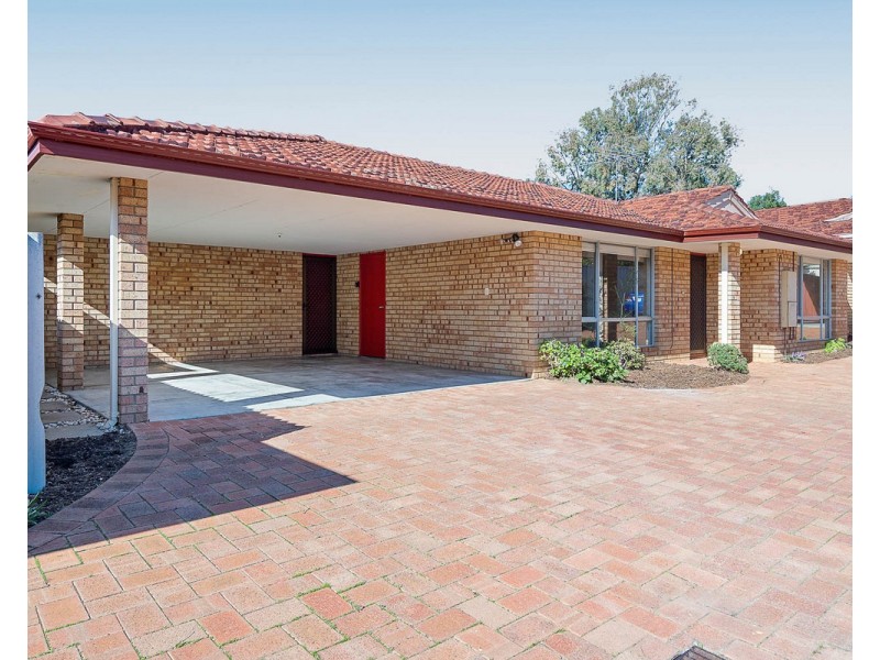 2/10 Zenobia Street, Palmyra WA 6157