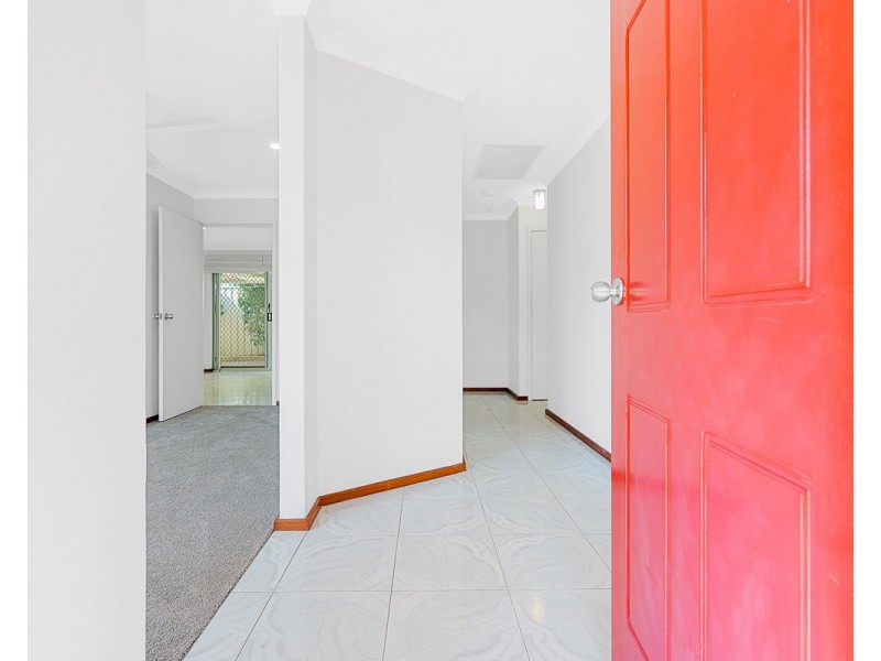 2/10 Zenobia Street, Palmyra WA 6157