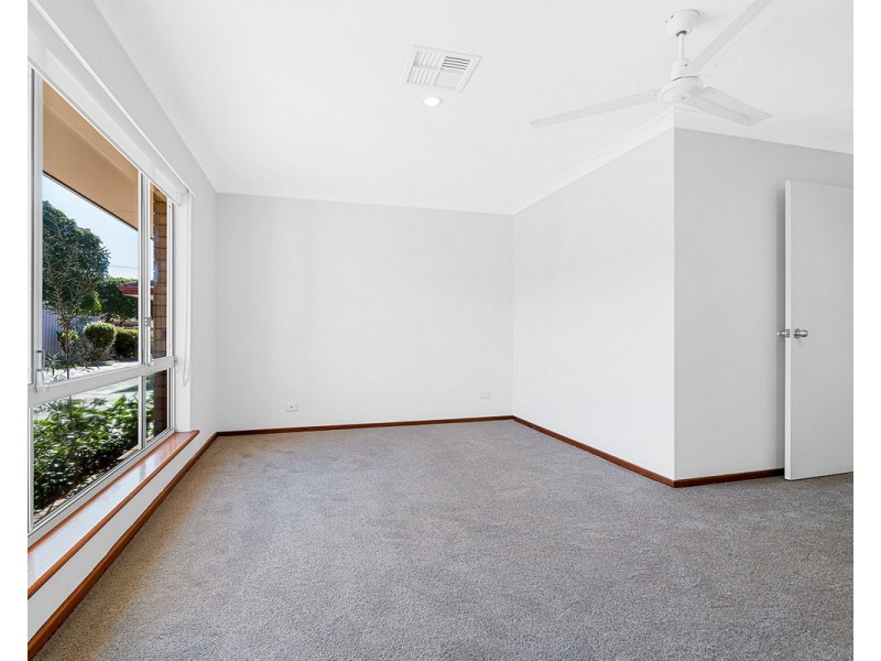 2/10 Zenobia Street, Palmyra WA 6157