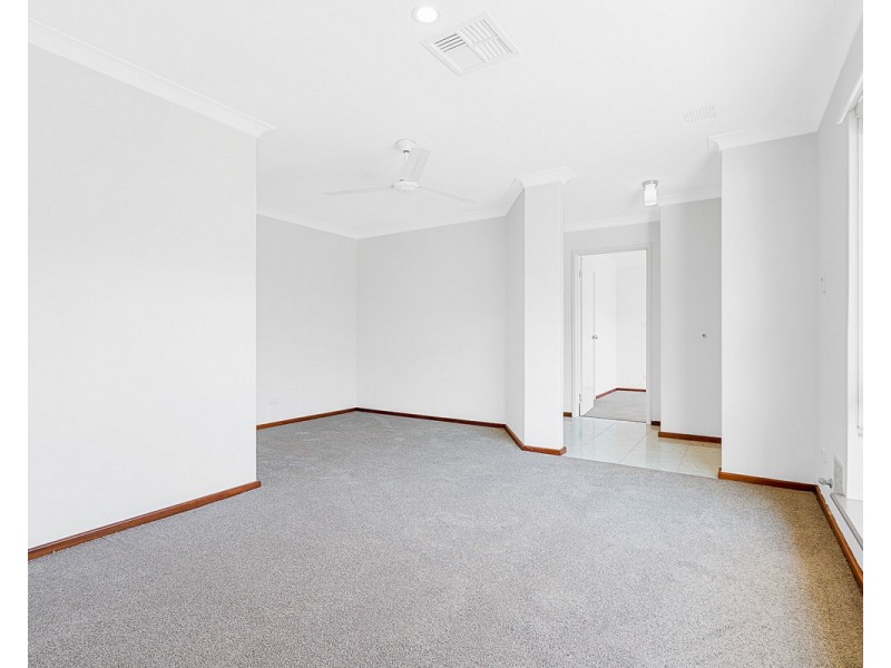 2/10 Zenobia Street, Palmyra WA 6157