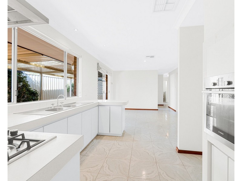 2/10 Zenobia Street, Palmyra WA 6157