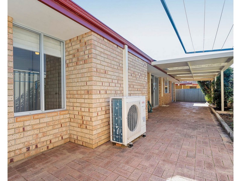 2/10 Zenobia Street, Palmyra WA 6157