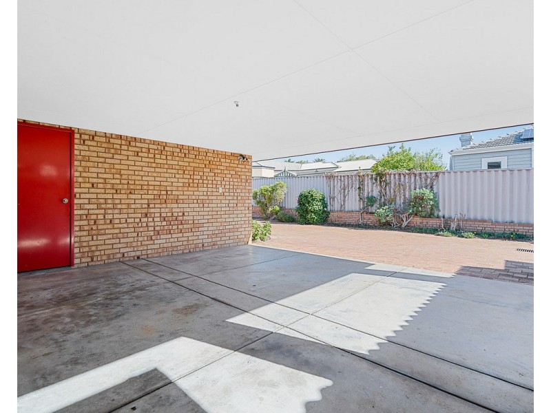 2/10 Zenobia Street, Palmyra WA 6157