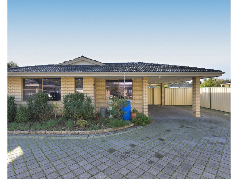 12/11 Firetail Place, Kenwick WA 6107