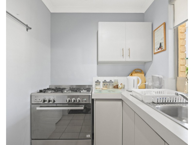 12/11 Firetail Place, Kenwick WA 6107